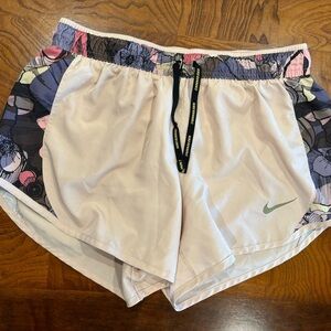 Nike women’s running shorts